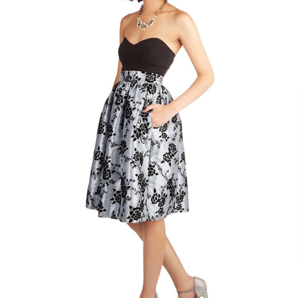 Silver and black velvet ModCloth skirt